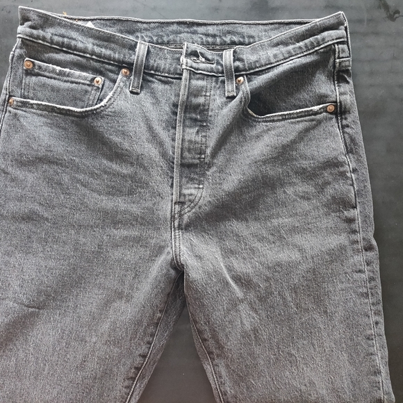 Practically brand new Levi's 501s - Picture 2 of 7